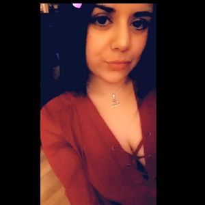 Meet your Posher, Myra